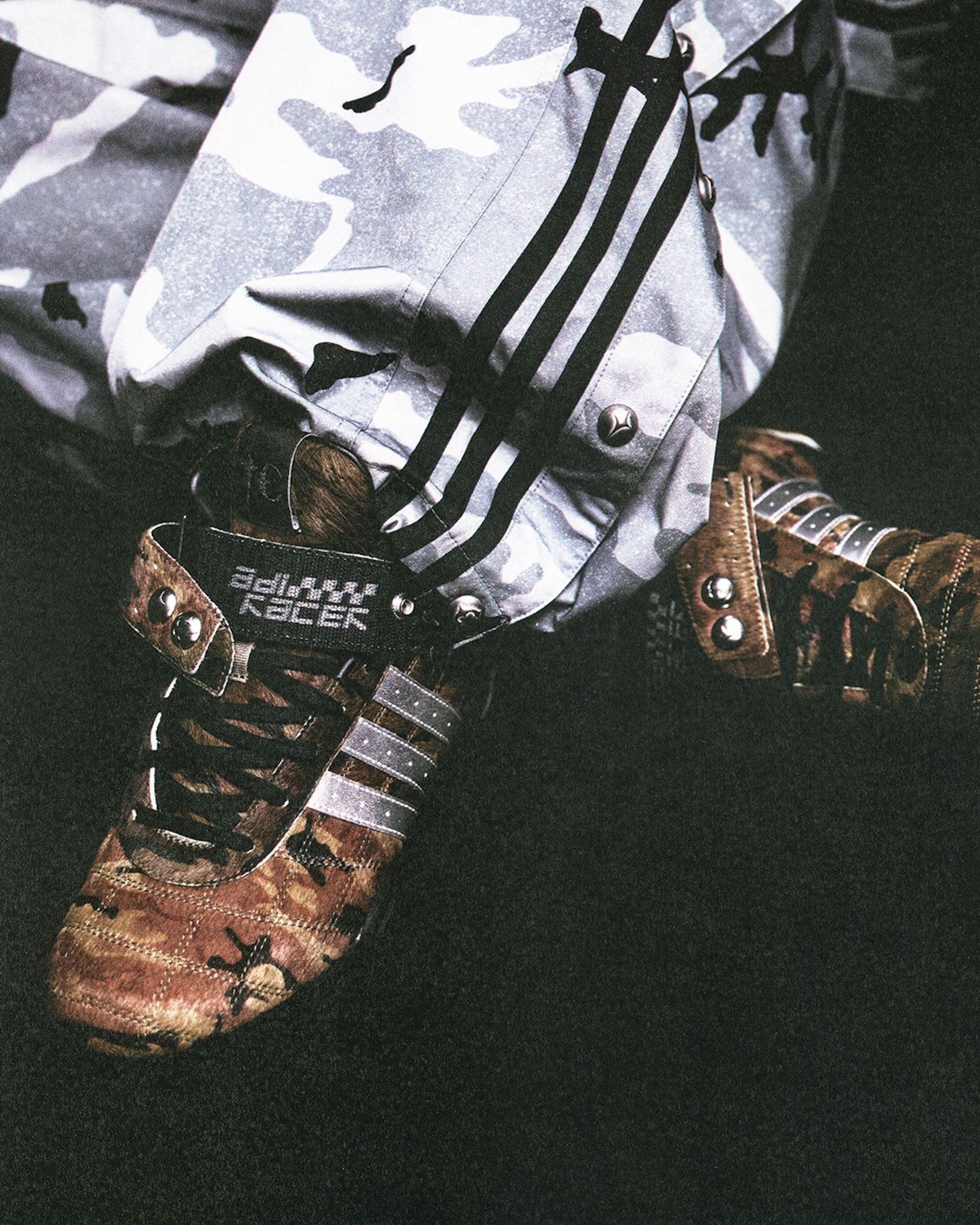 ★adidas originals x THUG CLUB★コラボ★ADIRACER HI★追跡可 Thug Club's Debut Adidas Originals Collab Reworks the