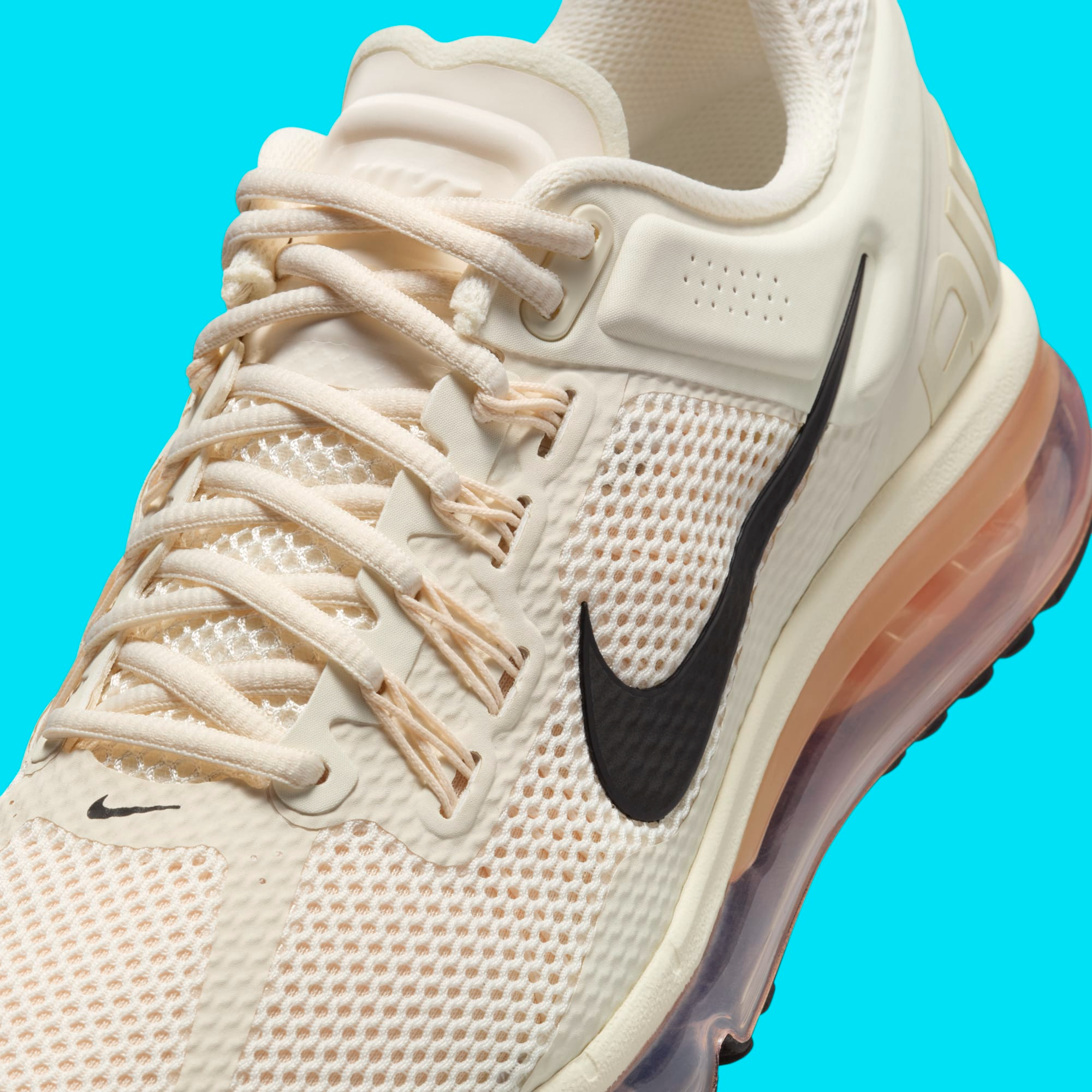 Available Now // Nike Air Max 2013 Appears In 