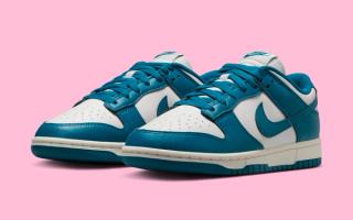 Nike's Dunk Low clad in a "Green Abyss/Platinum Tint" color scheme.