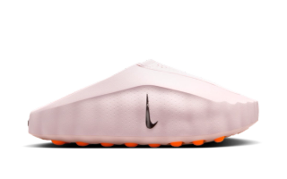Women's Nike Mind 001 mule in a "Pearl Pink/Hyper Crimson/Black/Chrome" color scheme.