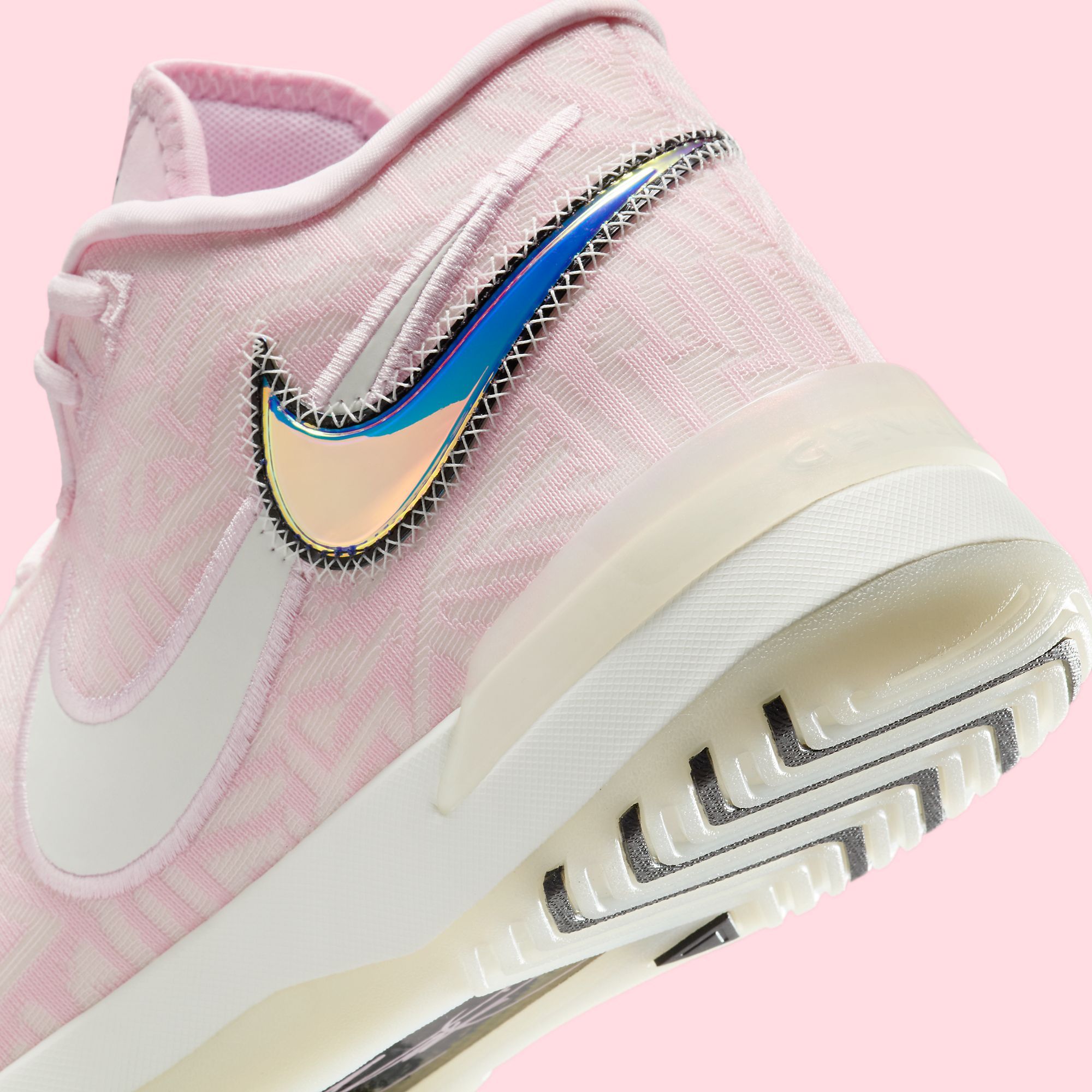 Nike Lebron NXXT Genisus Basketball Shoes Size 11 Pink Foam Sail HF0712 602 The Nike LeBron NXXT Genisus Surfaces in Pink and Sail  main image 2