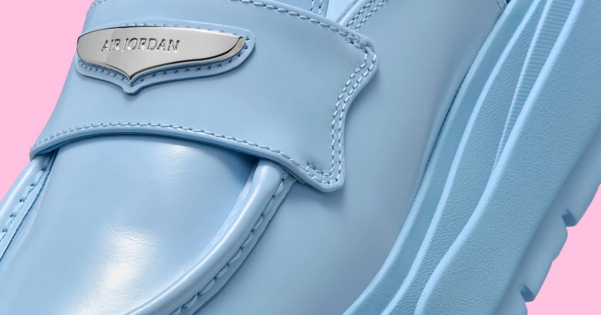 Jordan White and Blue Slip-On Loafers with Multicolor Design Slide into Spring with the Air Jordan Mule  main image 2