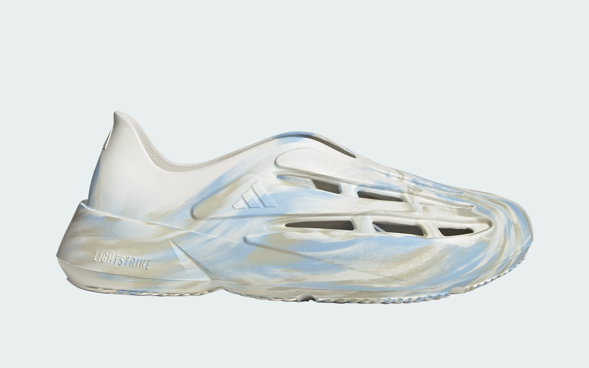 First Look // Adidas Lightblaze Moc 