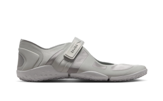 NikeSKIMS Rift Satin "Night Silver"