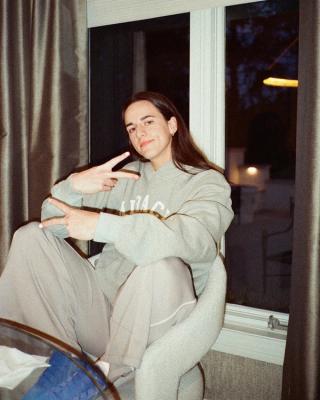 Caitlin Clark wearing her blue-colored Nike Caitlin 1.