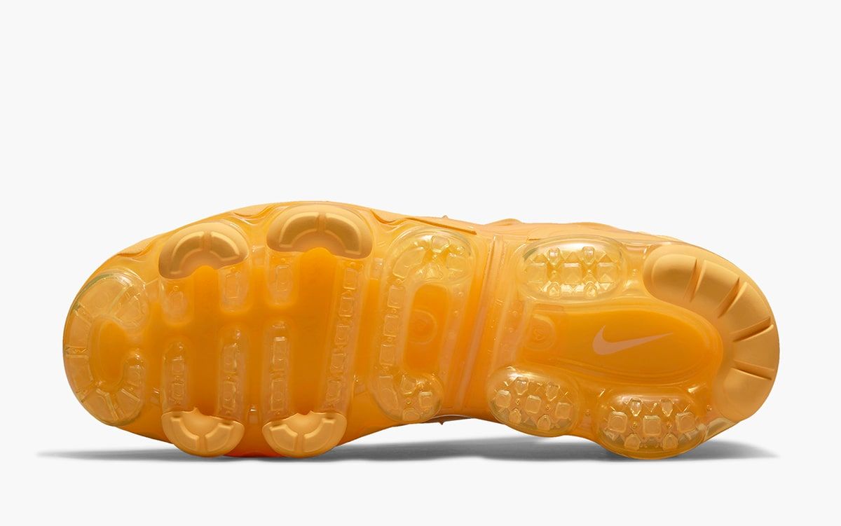 RESTOCK Nike VaporMax Plus Yolk House of Heat