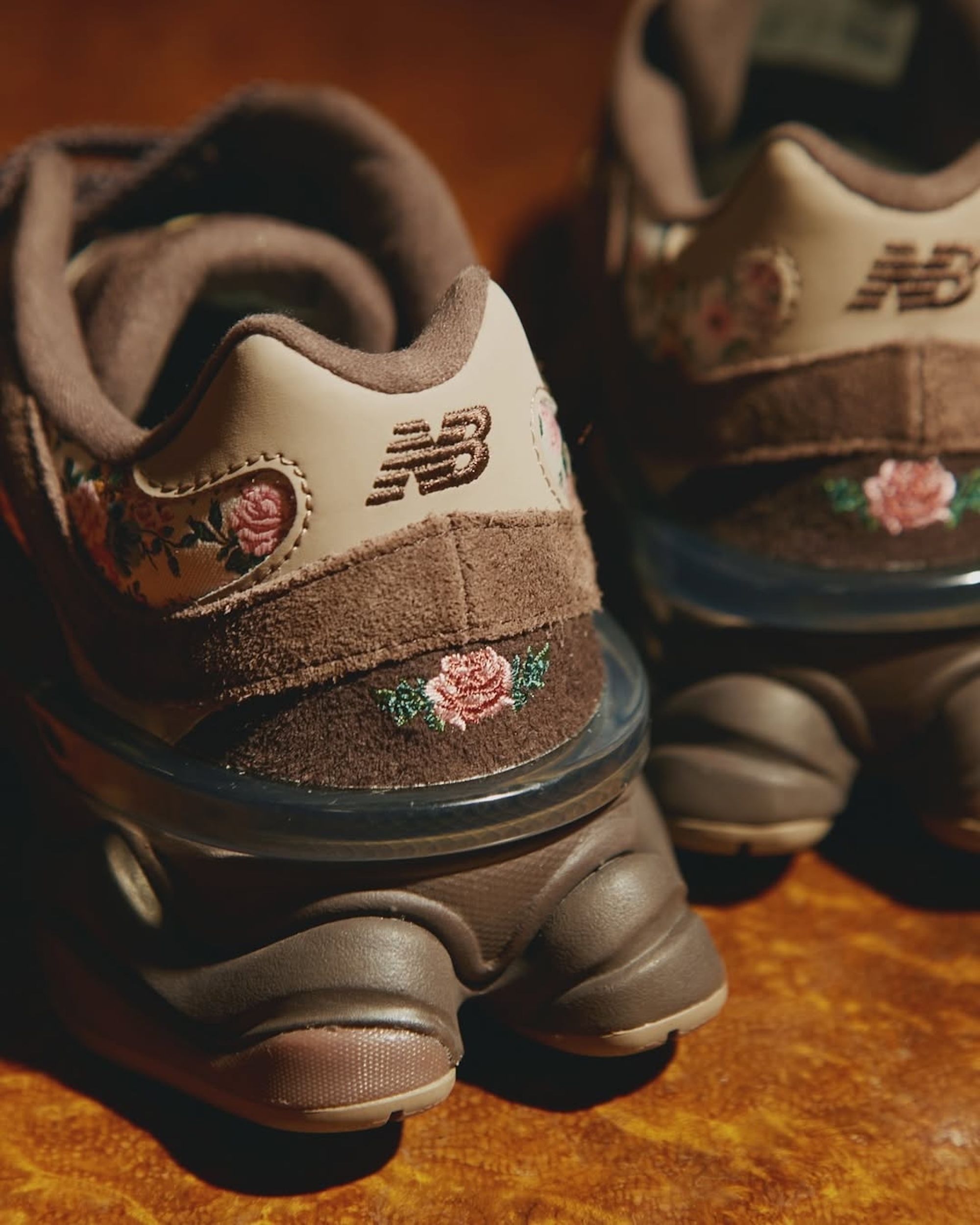 atmos-pink-New-Balance-9060-