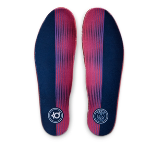 PSG x Nike KD 6 "Metallic Silver" (SKU: IU0593-001). Photo via Nike.