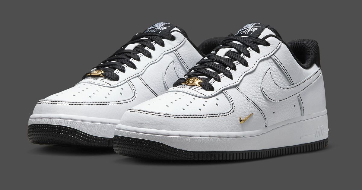 Nike Air Force 1 Jewel White/Black Iconic meets refined. ⚪⚫ The Nike Air Force 1 Jewel  main image 2