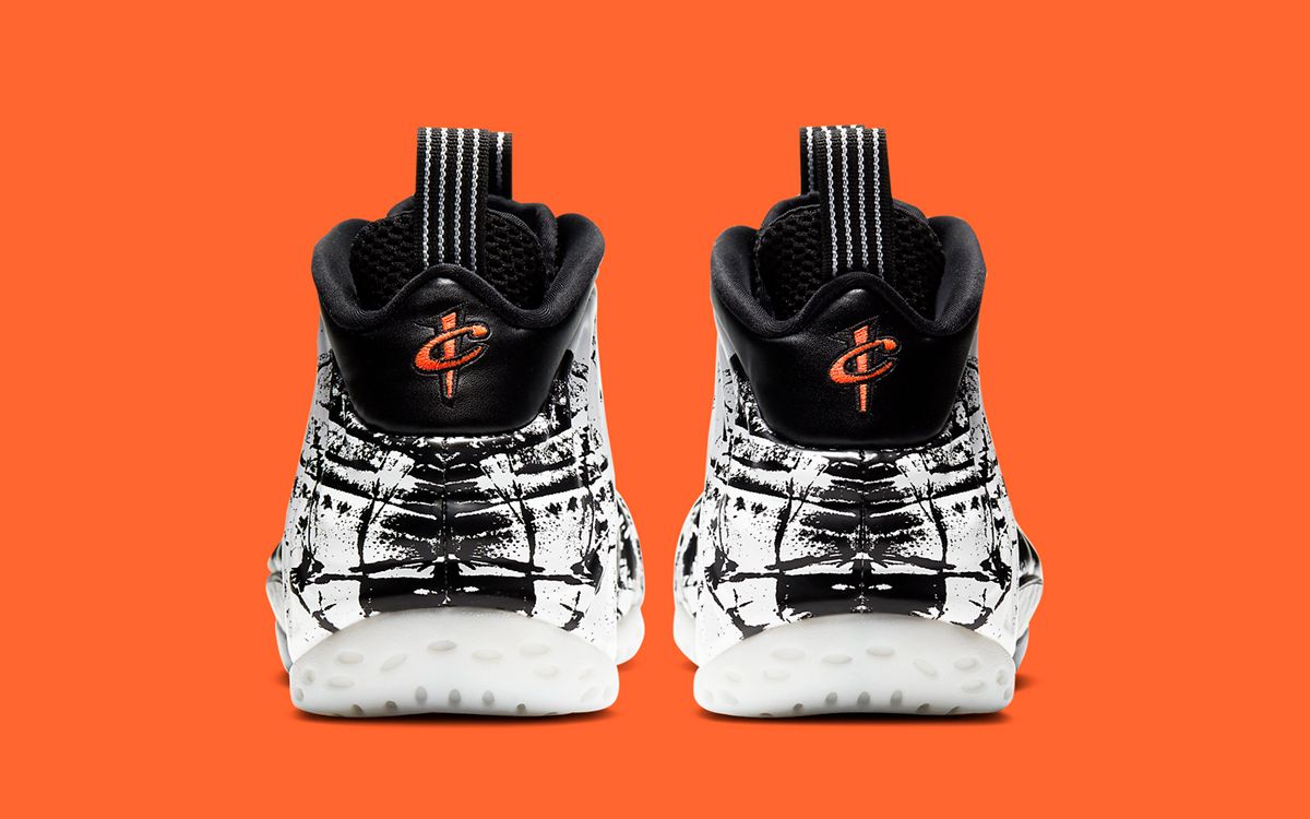 Shattered outlet Backboard Foamposite