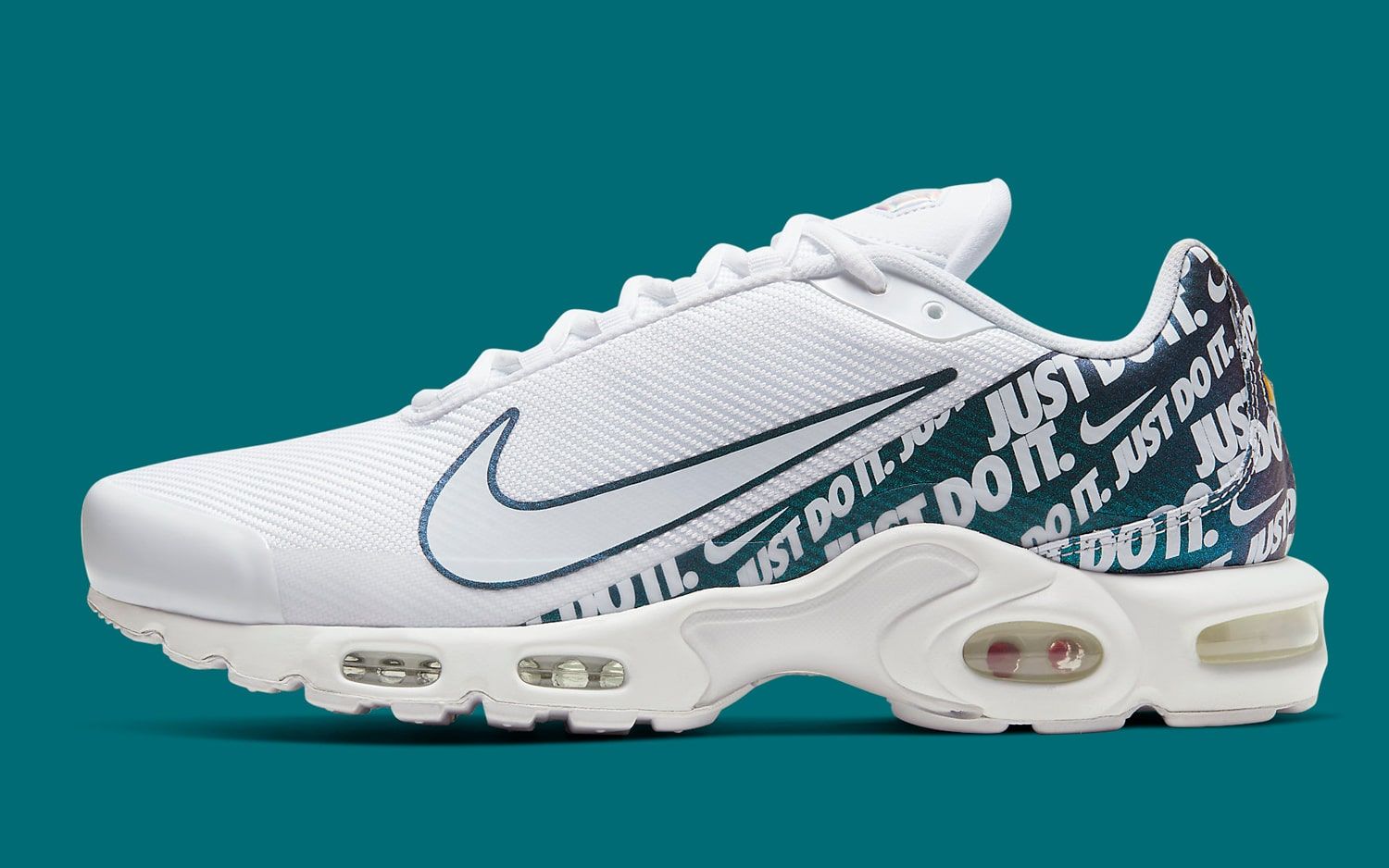 Air max plus overbranding black hot sale