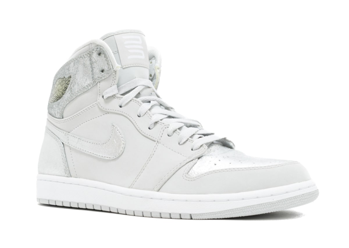 1s all outlet white