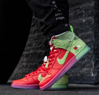 nike sb dunk high strawberry cough cw7093 600 release date info 1