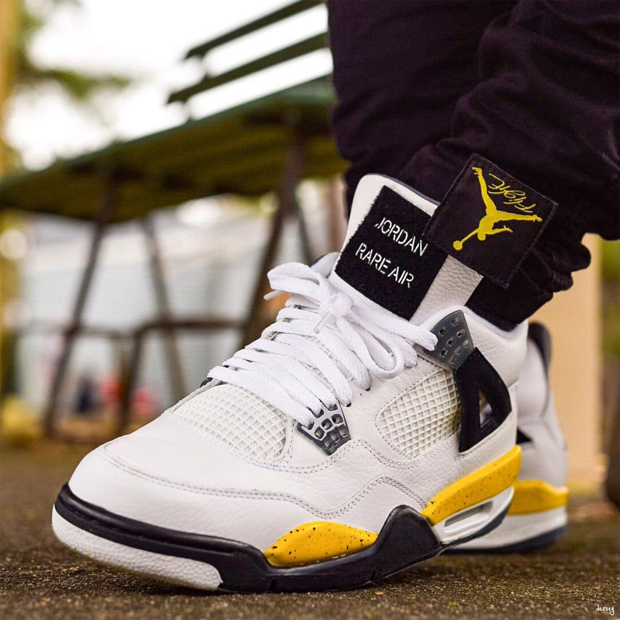 Air Jordan 4 