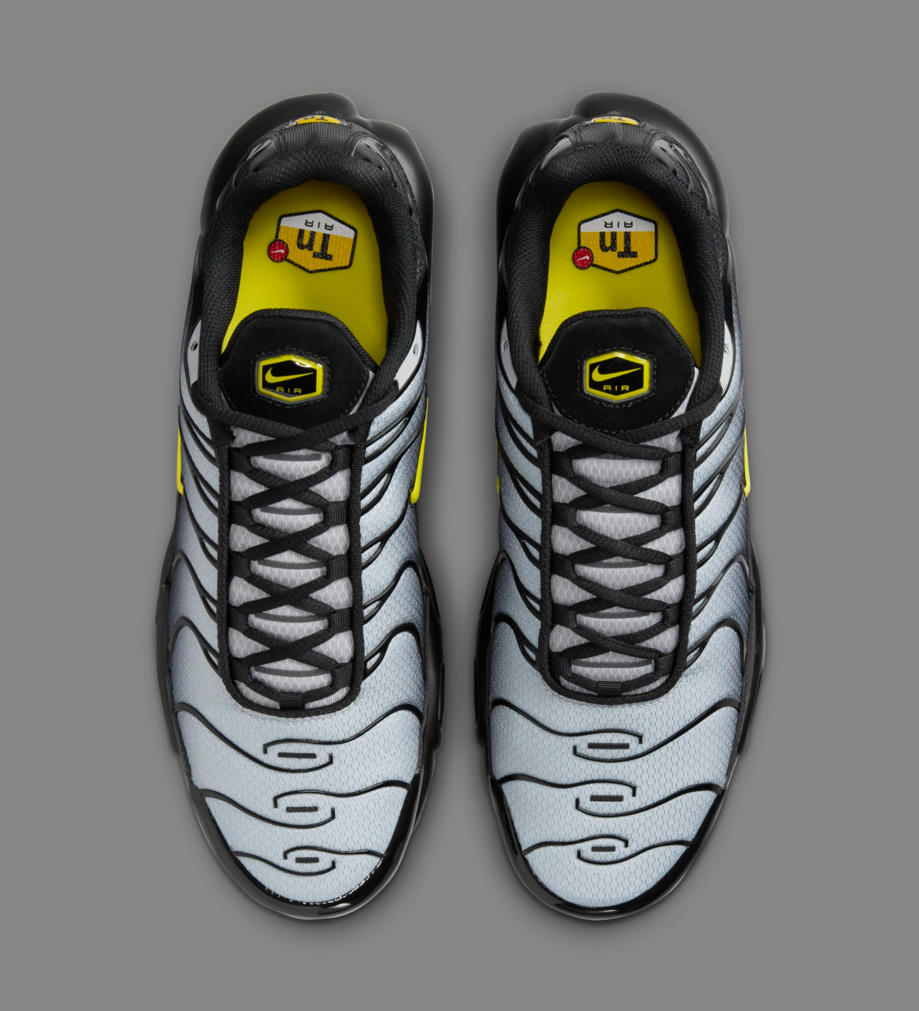 NIKE★AIR MAX PLUS★BLACK/WOLF GREY/OPTI YELLOW DM0032-012 Nike Air Max Plus Wolf Grey Black Opti Yellow