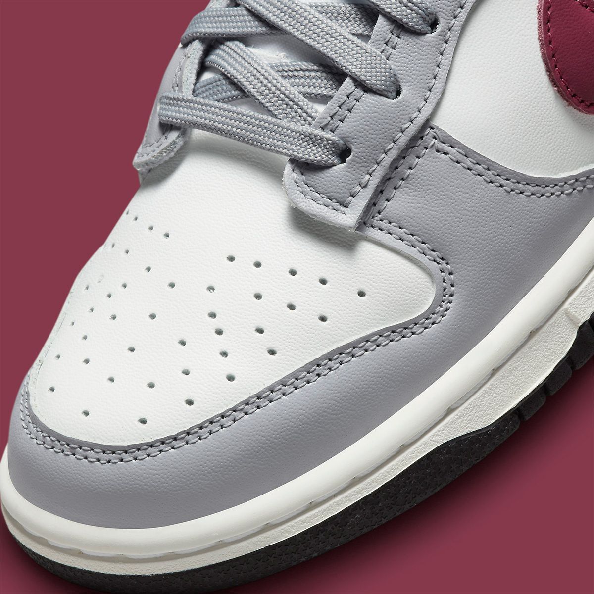 低価正規品Nike WMNS Dunk Low Grey/RedDD1503-122 靴