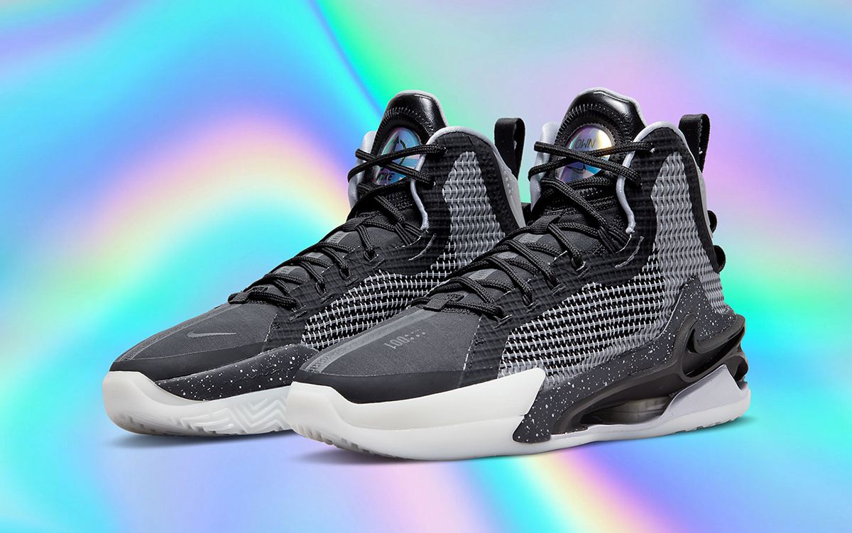 The Nike Zoom GT Jump Appears in Black and White