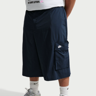 Men's Nike Sportswear Club Oversized Cargo Shorts "Obsidian" (SKU: IF8542-451). Photo via Nike.