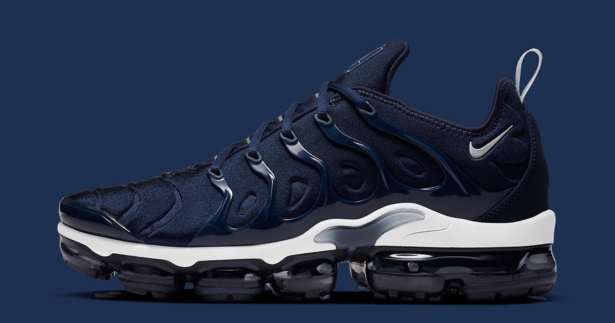 vapormax plus midnight navy