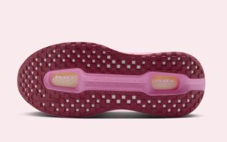 Nike Vomero Premium "Pink" (SKU: HM5973-600). Photo via Nike.