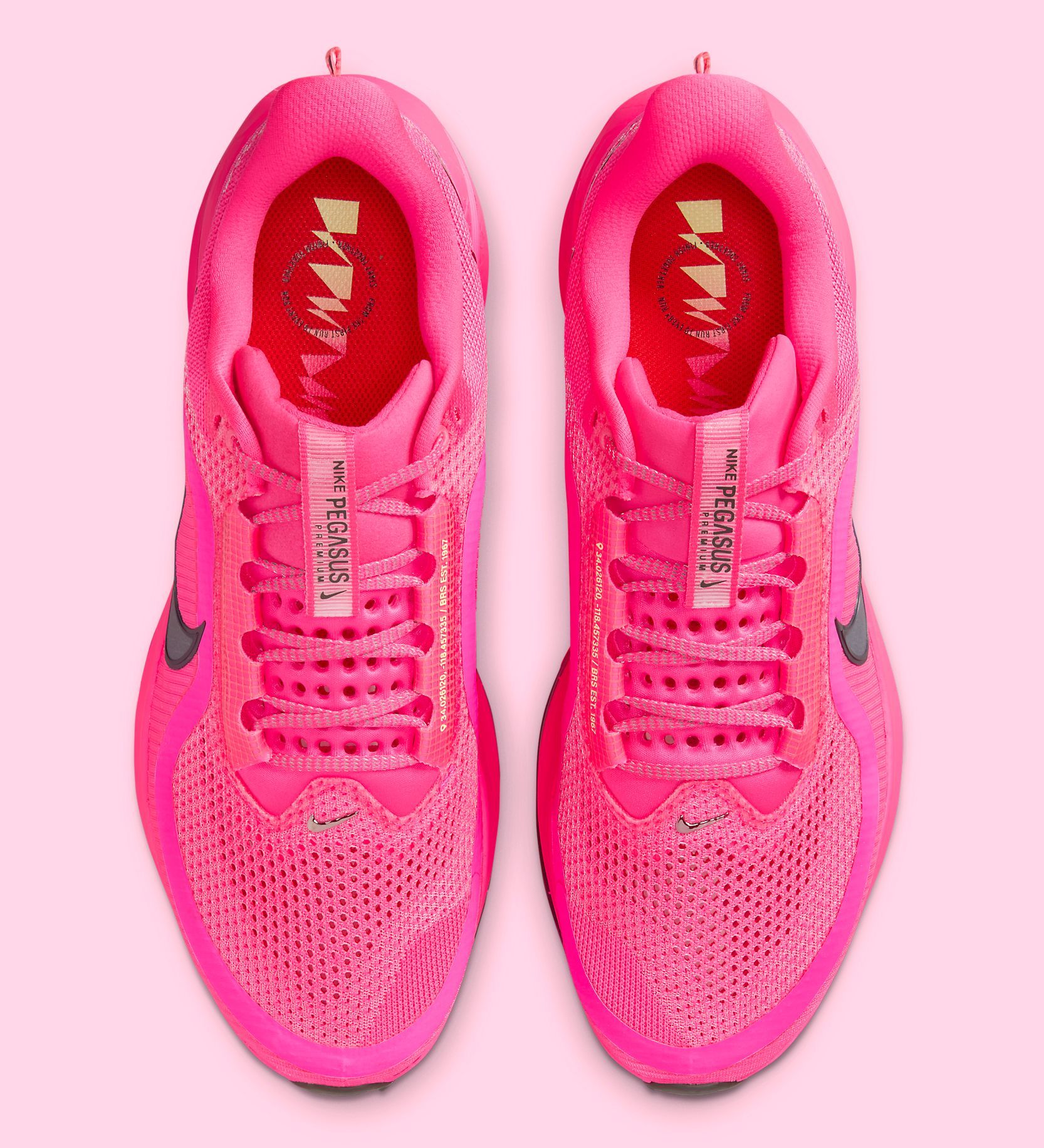 nike pegasus hot pink