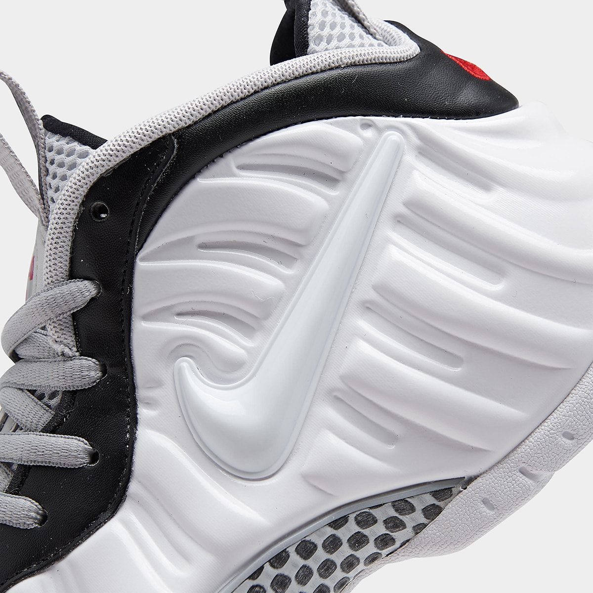 Nike foamposite 2025 finish line