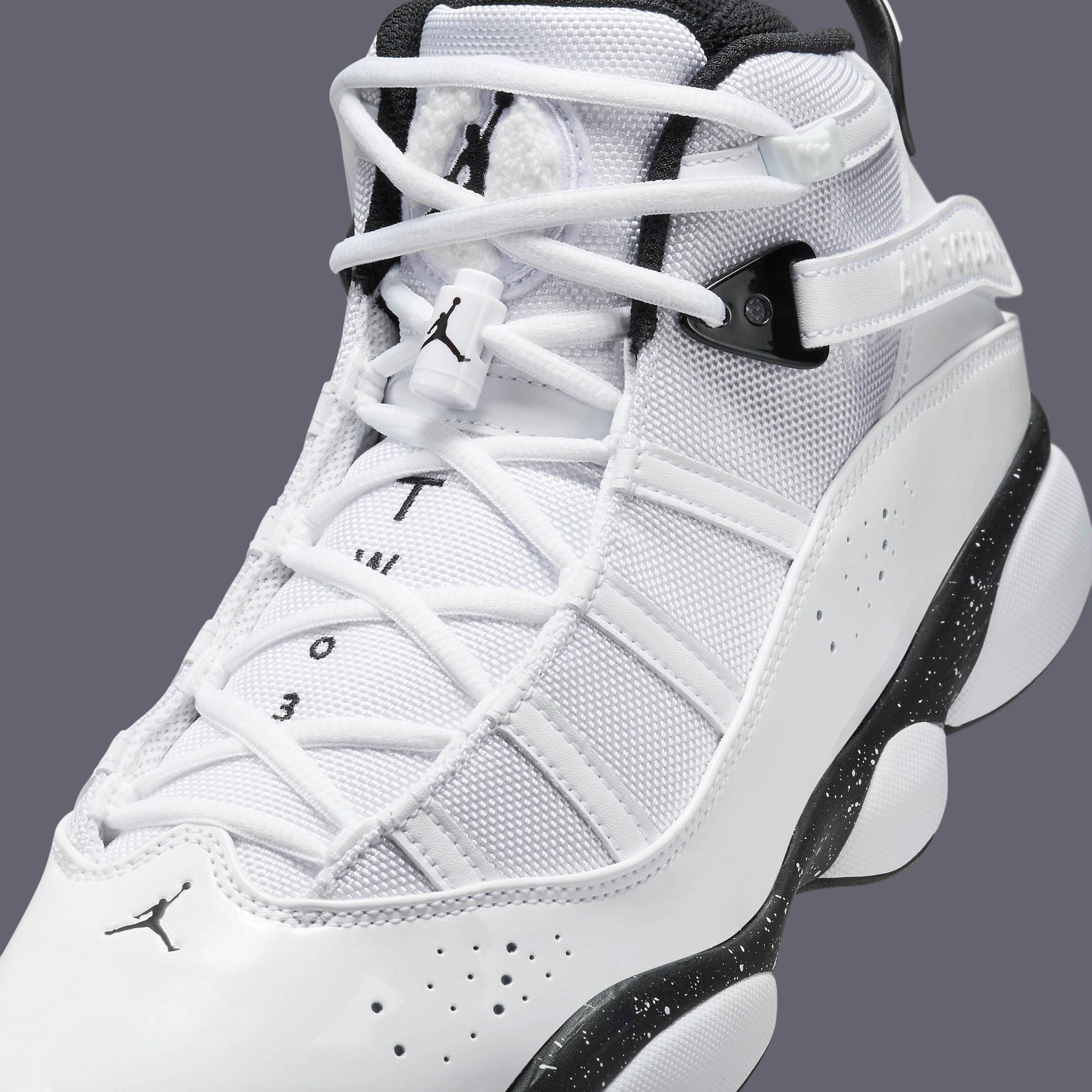 6 rings white and black