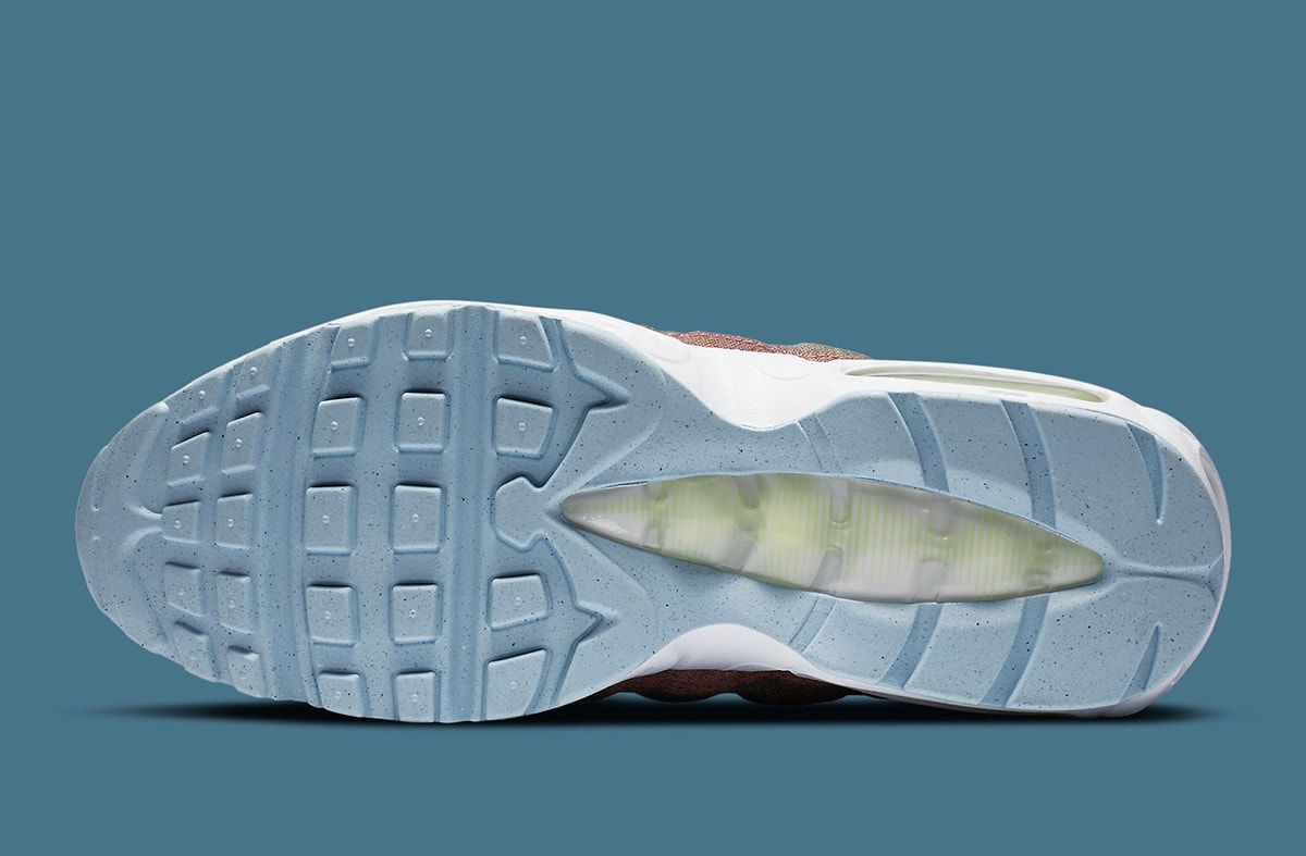 air max 95 trainers nrg vast grey white barely volt crimson vast grey