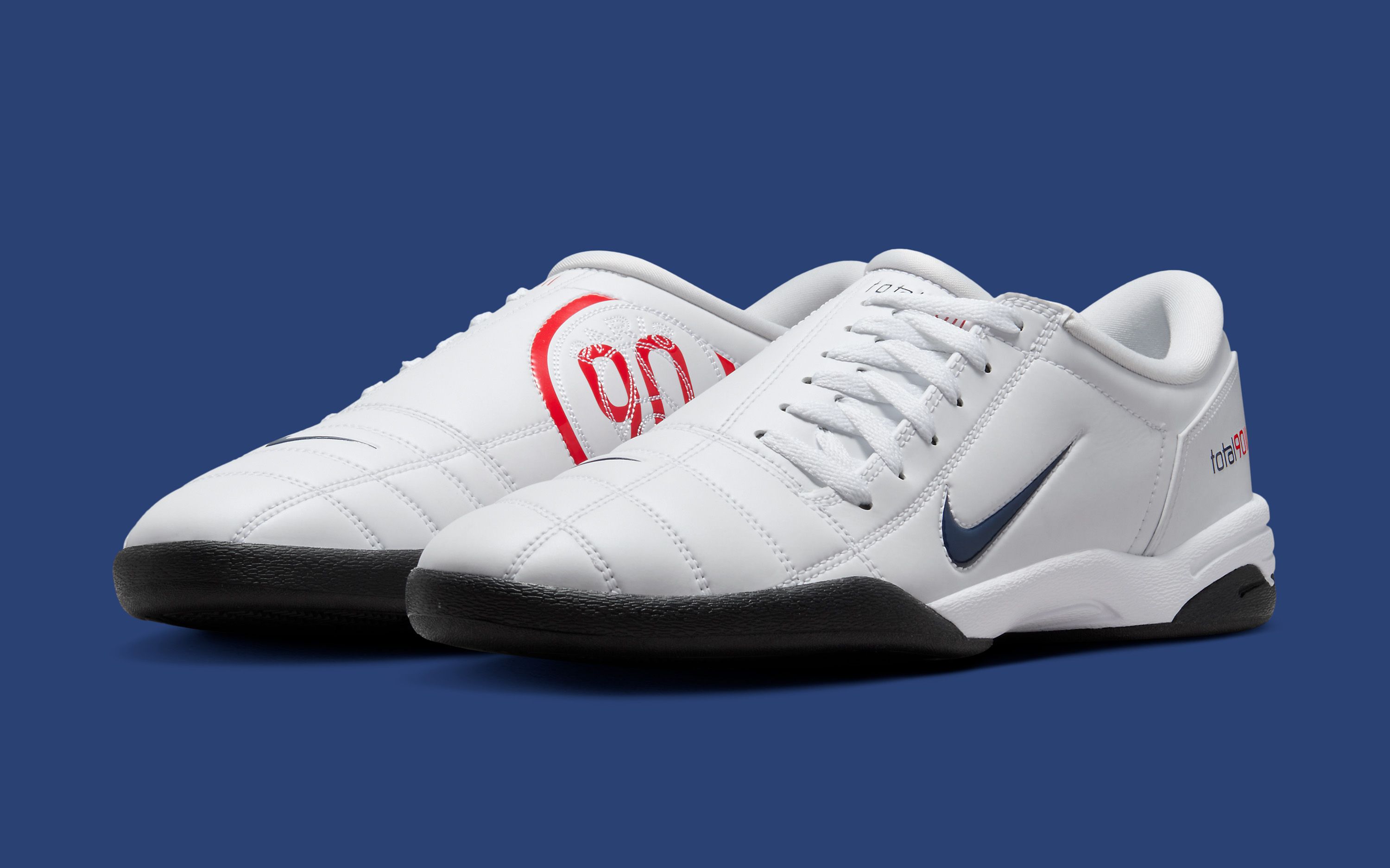 NIKE x Paris Saint-Germain ☆ Total 90 ファン必見の一足 Nike Mens Total 90 