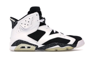Air Jordan 6 "Oreo" retro from 2010. Photo via StockX.