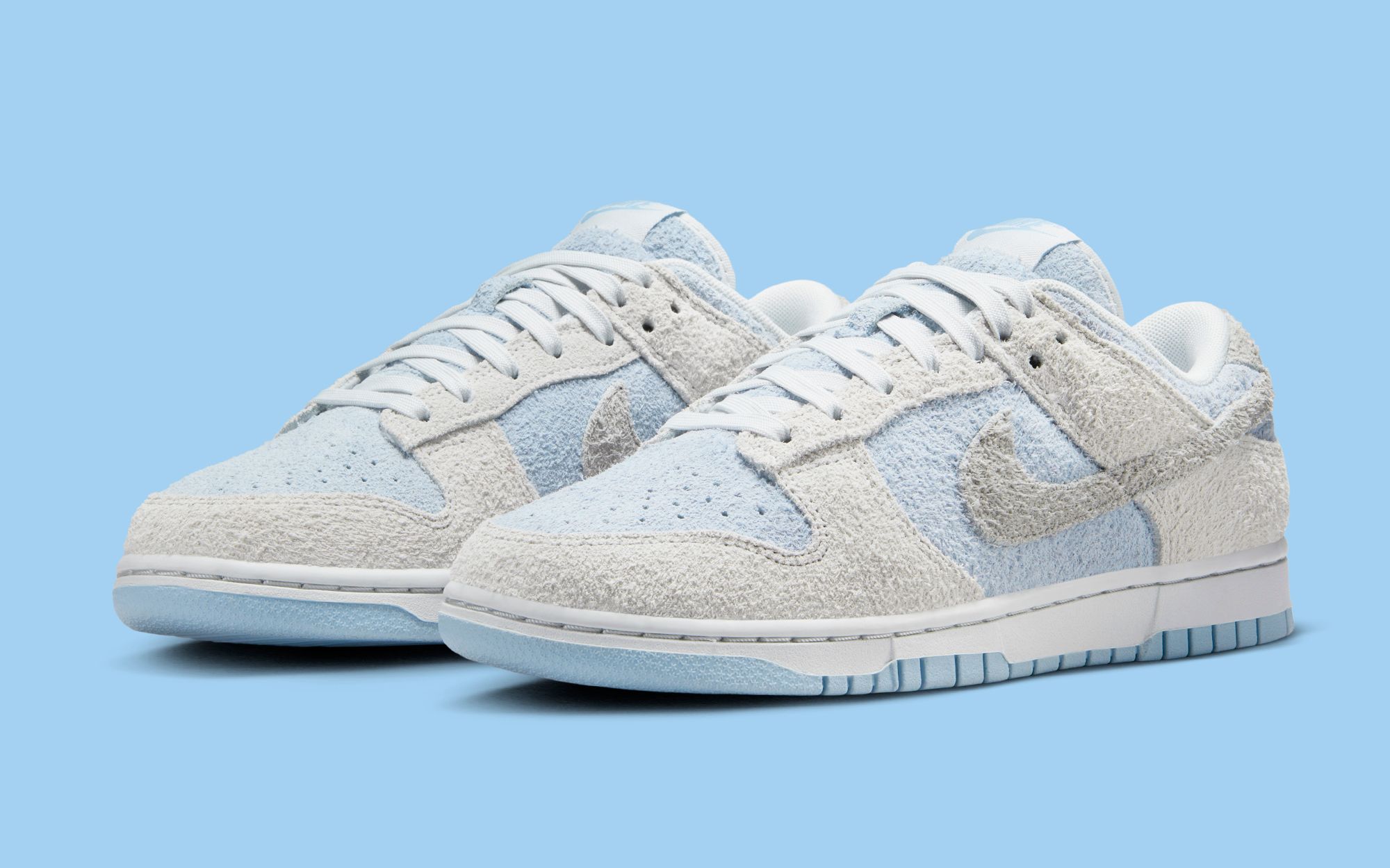 The Nike Dunk Low Lands in Light Armory Blue and Photon Dust on January 25  | House of Heat°