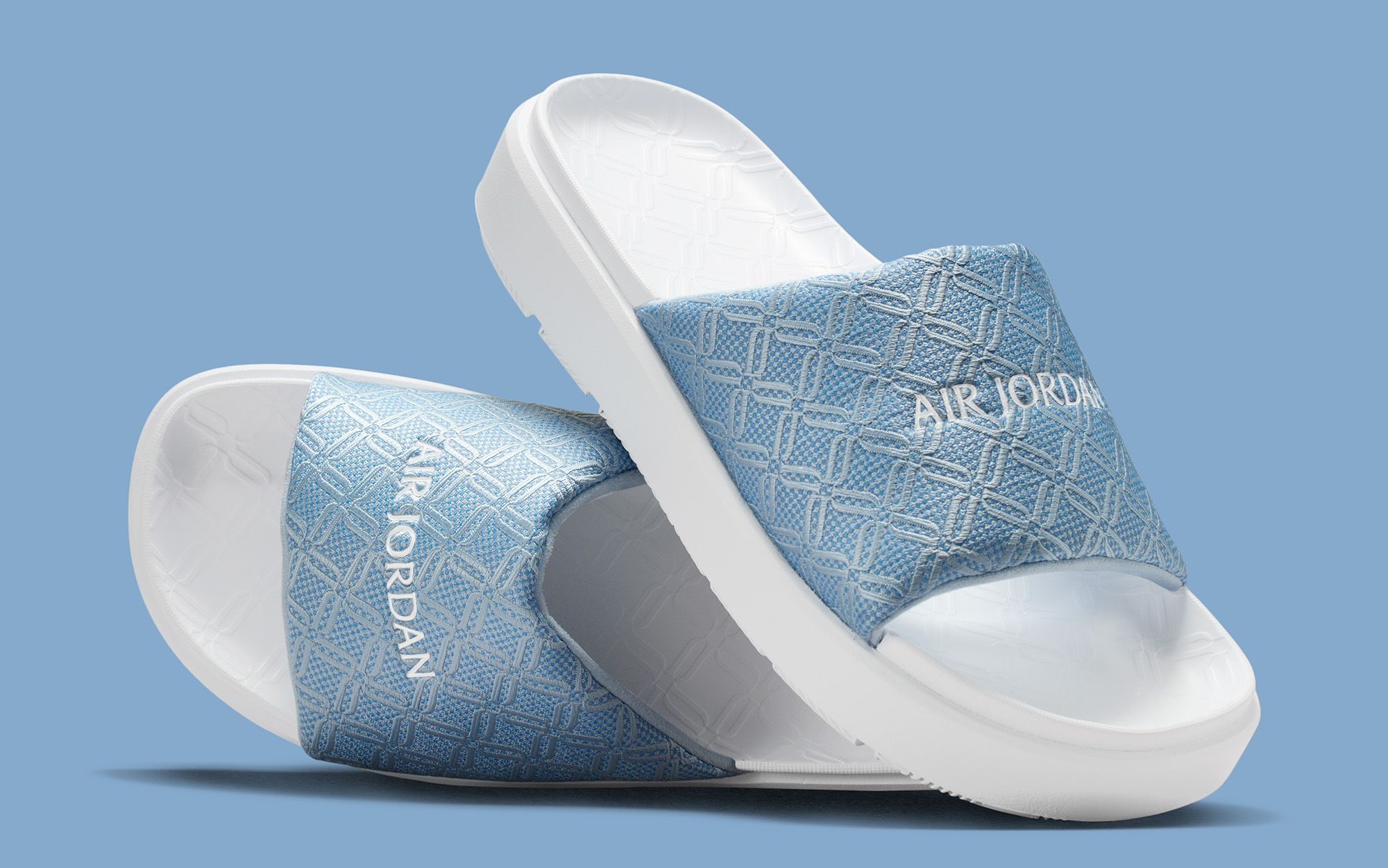 定番のお歳暮 Beyond” “Blue Slide Sophia Jordan Joins Fashion Jumpman's 靴