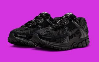 Women's Nike Vomero 5 in a "Black/Metallic Silver/Anthracite/Black" color scheme, complete with patent leather.