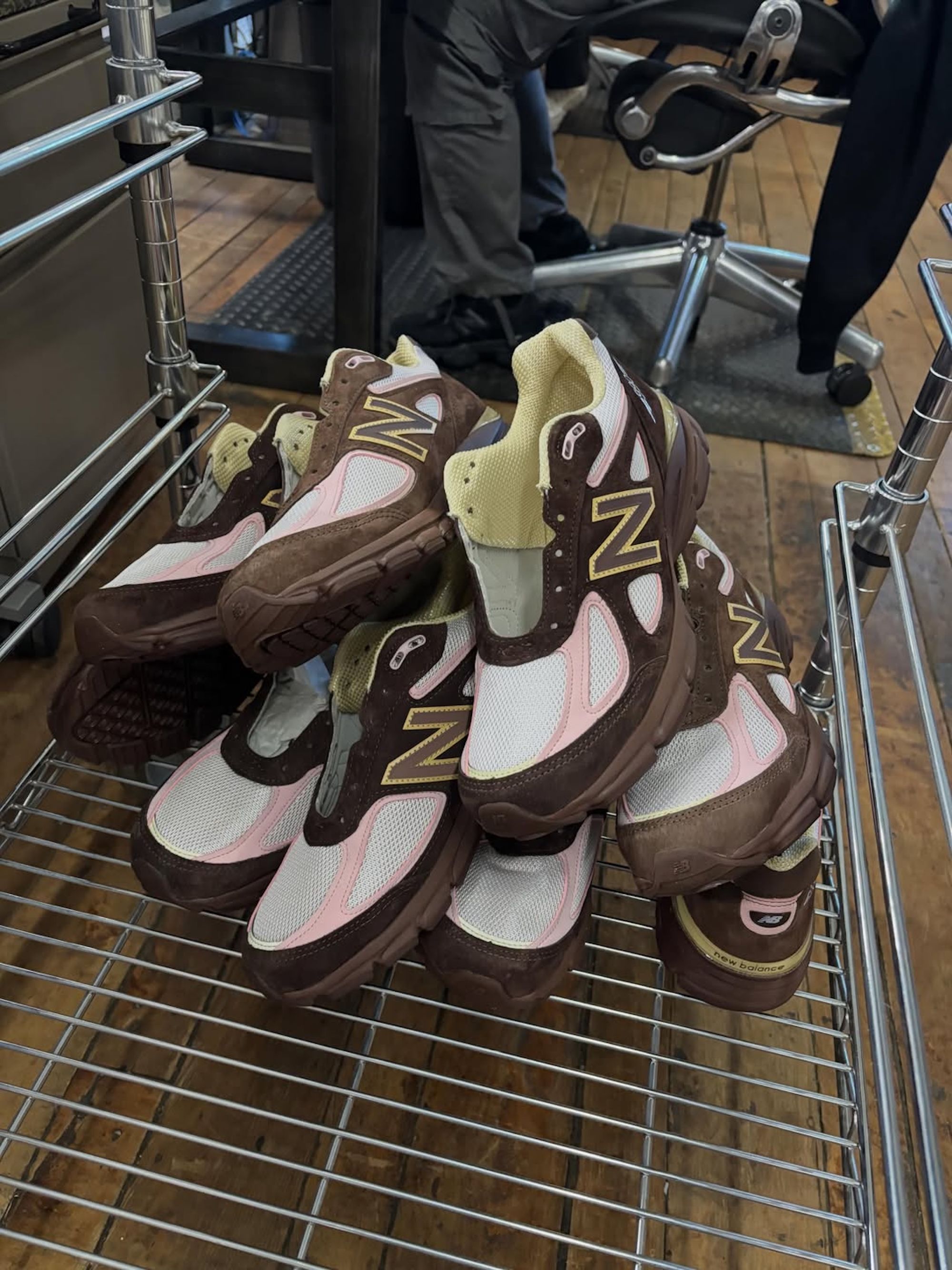New Balance 990v4 "Chocolate City" (Pumpernickel, SKU: U990IC4).