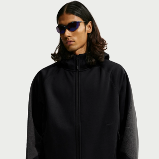 Men's Nike Tech Boreas Therma-FIT Full-Zip Hoodie "Black" (SKU: IM6227-010). Photo via Nike.