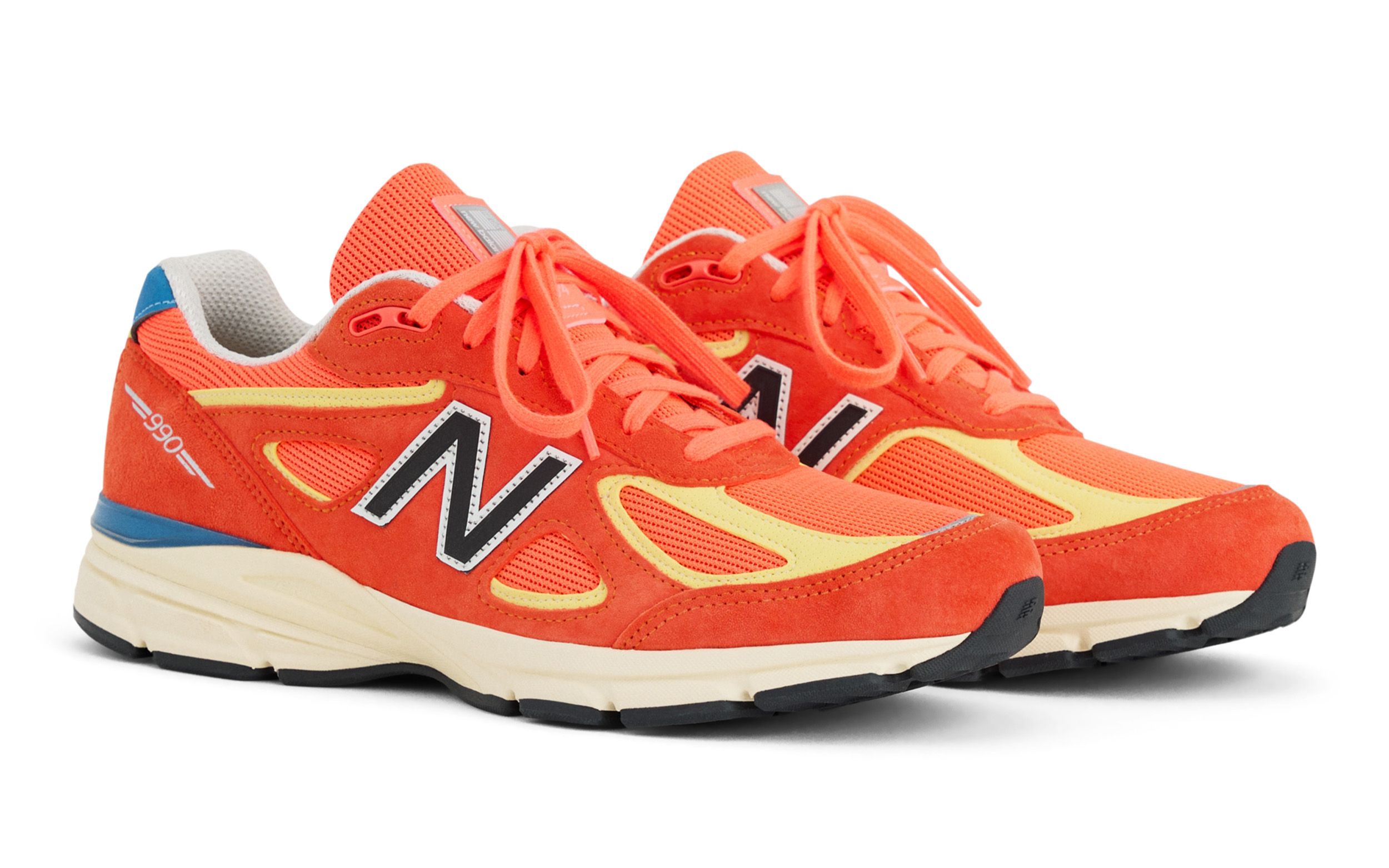 New Balance 990v4 