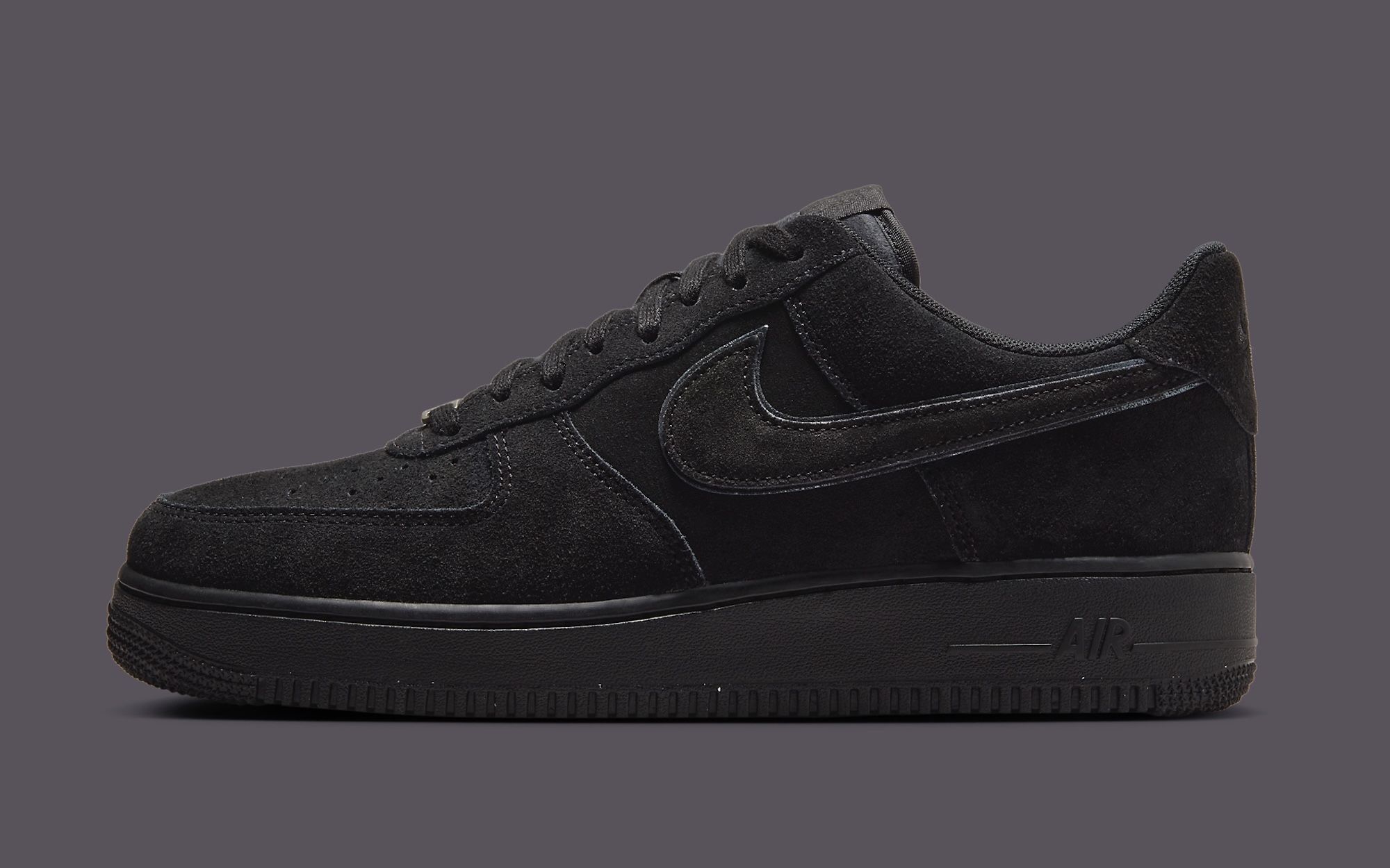 Nike's Air Force 1 Low Goes 