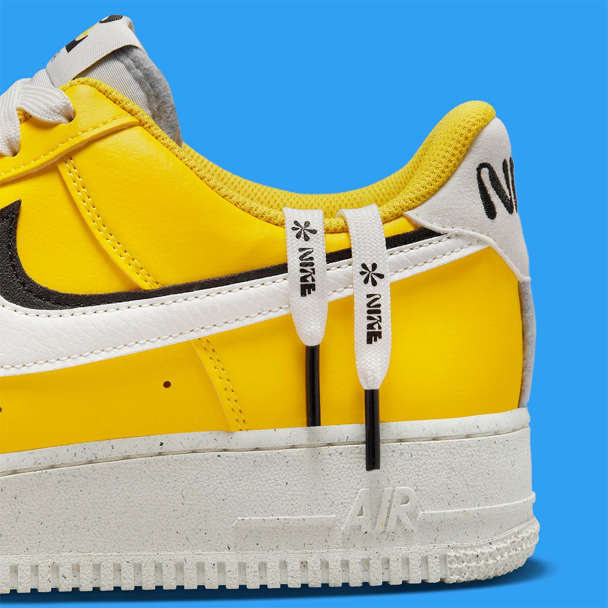 Nike air force 1 hotsell low shoes white/white/black/tour yellow