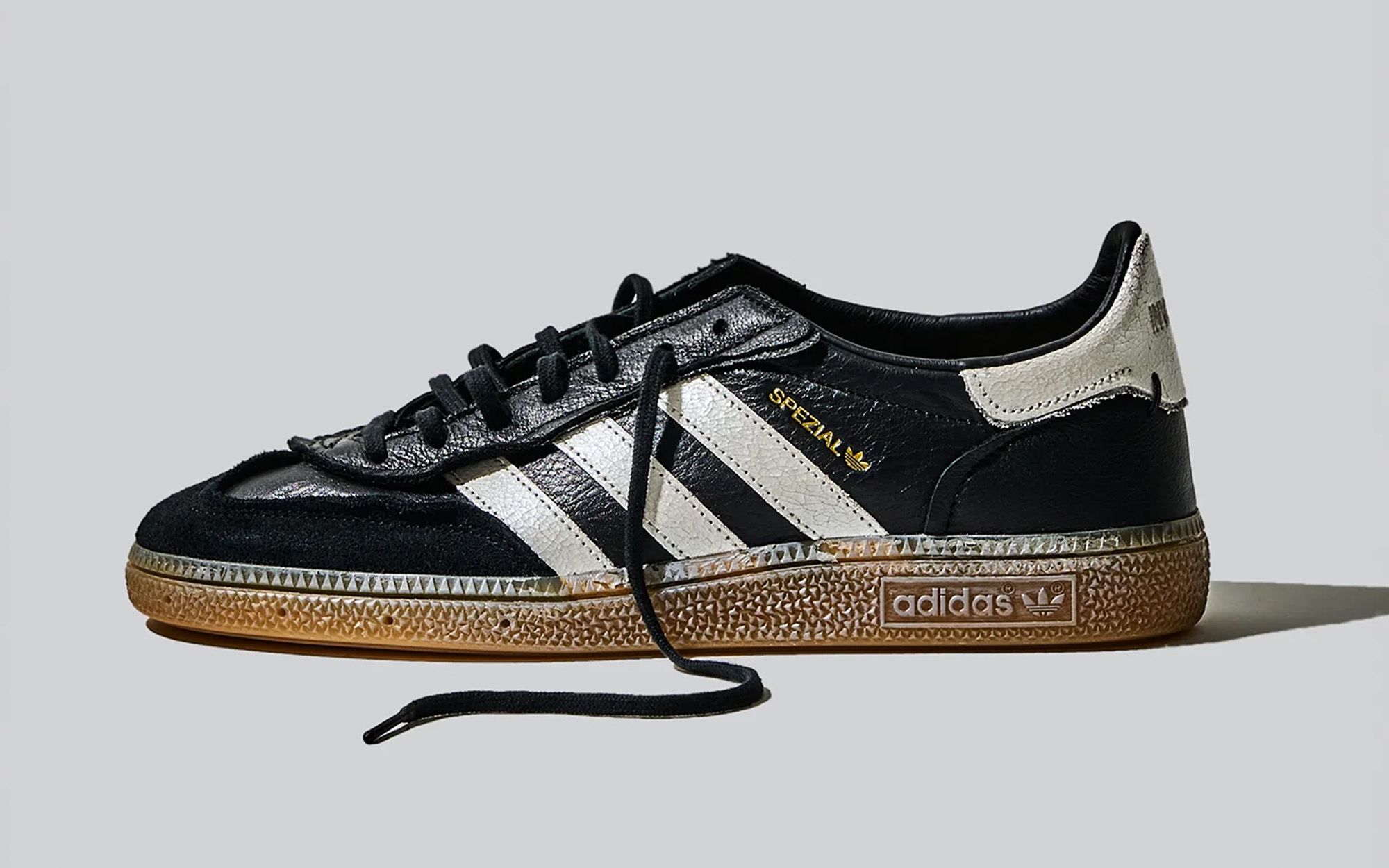 靴 adidas invincible handball spezial 27cm Invincible x adidas Handball Spezial [Release Date/Price
