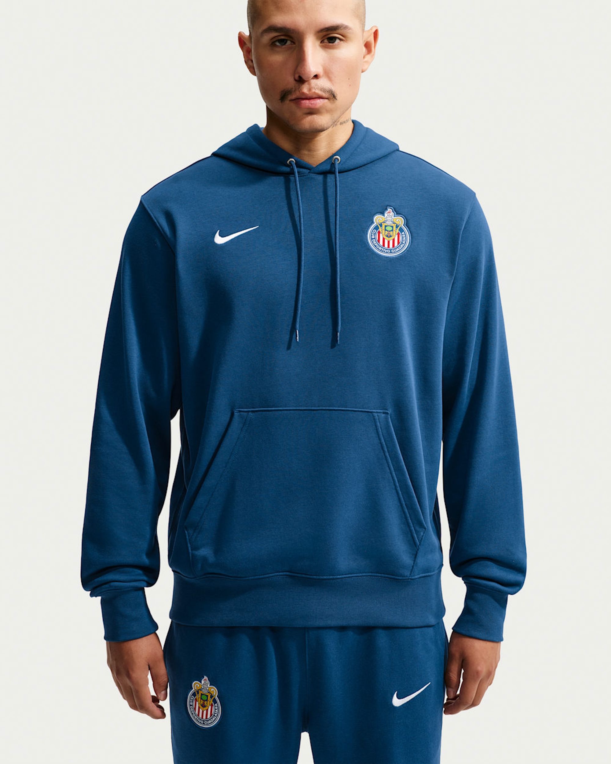 Chivas de Guadalajara Men's Nike Football French Terry Hoodie (SKU: IU7791-477). Photo via Nike.