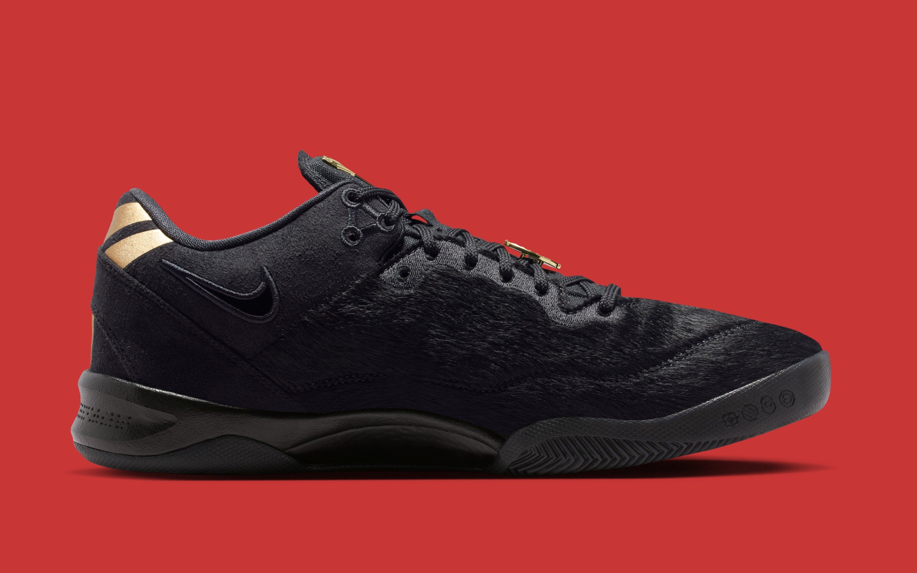 Nike Kobe 8 EXT Protro “Year of the Horse” Releases Spring 2026