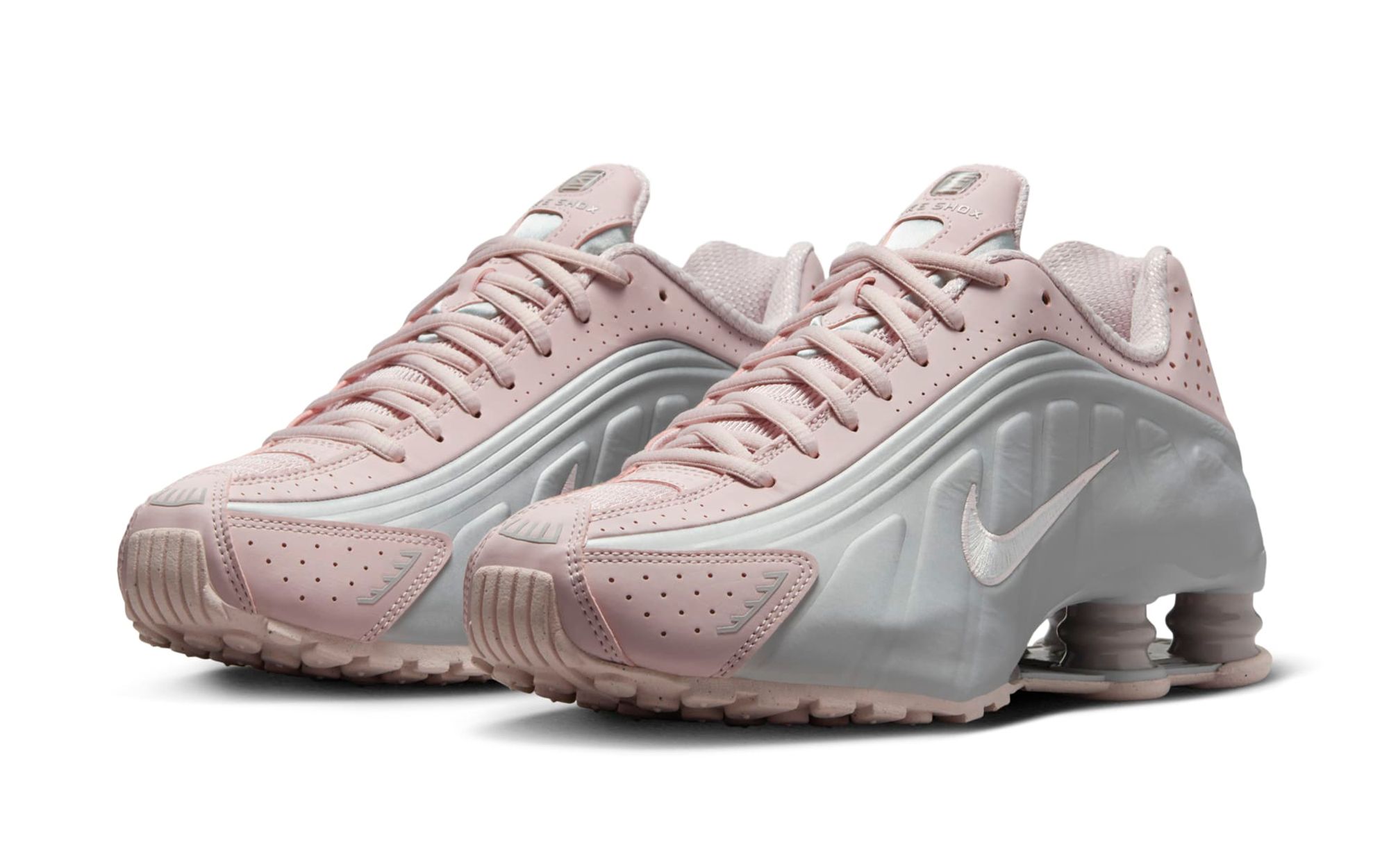 スニーカー [NIKE] SHOX R4 : BARELY ROSE f4134fd1958874eb280ca7f729c9e5