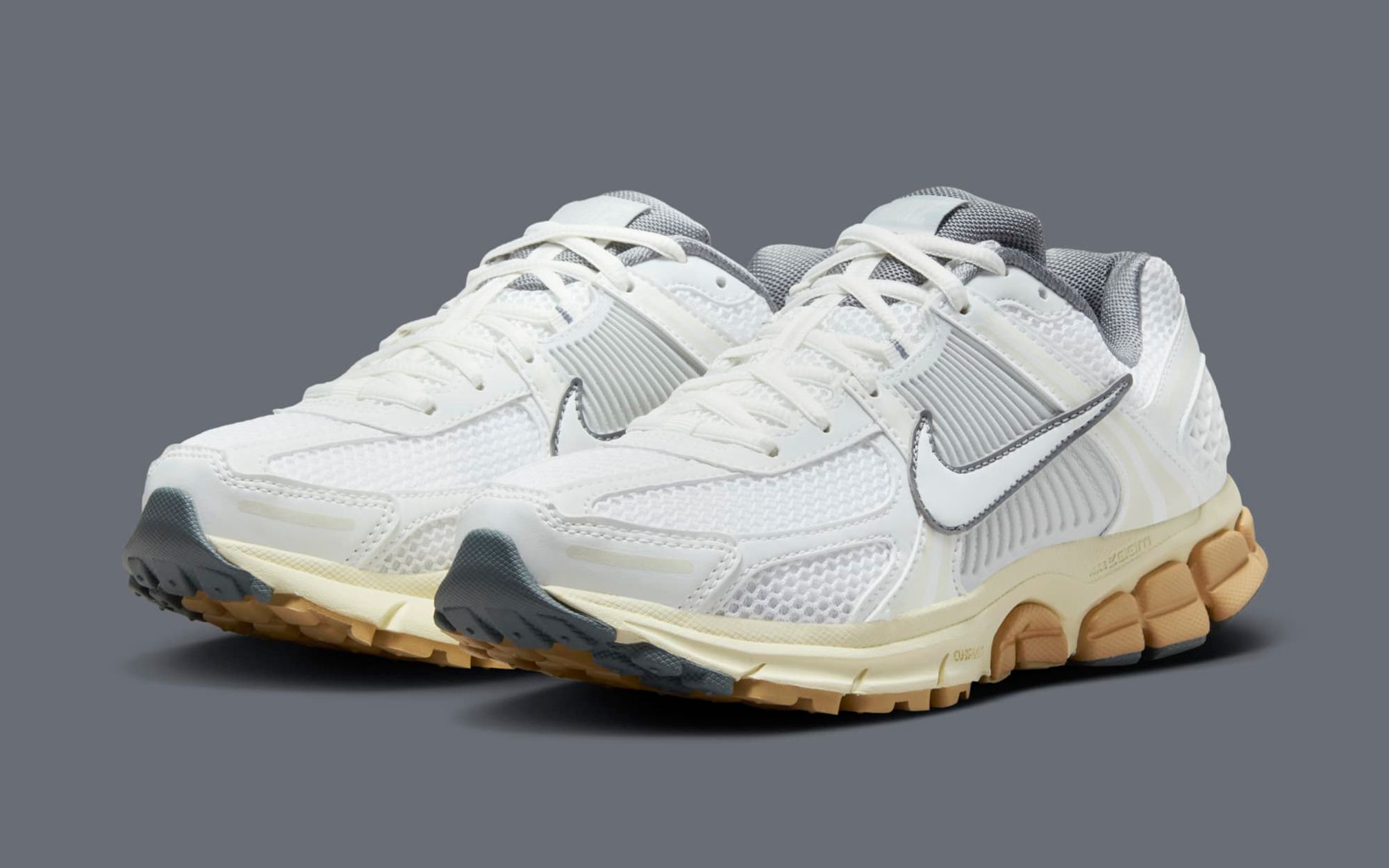 Nike Zoom Vomero 5 Oatmeal セット割歓迎 Neutral Tones Take On The Nike Zoom Vomero 5 Oatmeal