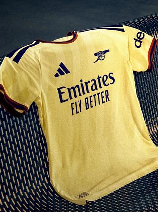 Arsenal 26/27 Third Short-Sleeve Jersey. Photo via adidas.