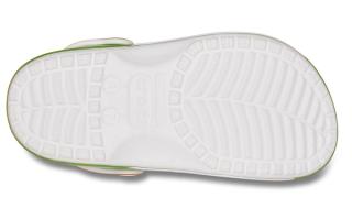 Nintendo's Super Mario Crocs Classic Clog "Yoshi" (SKU: 212136-90H).