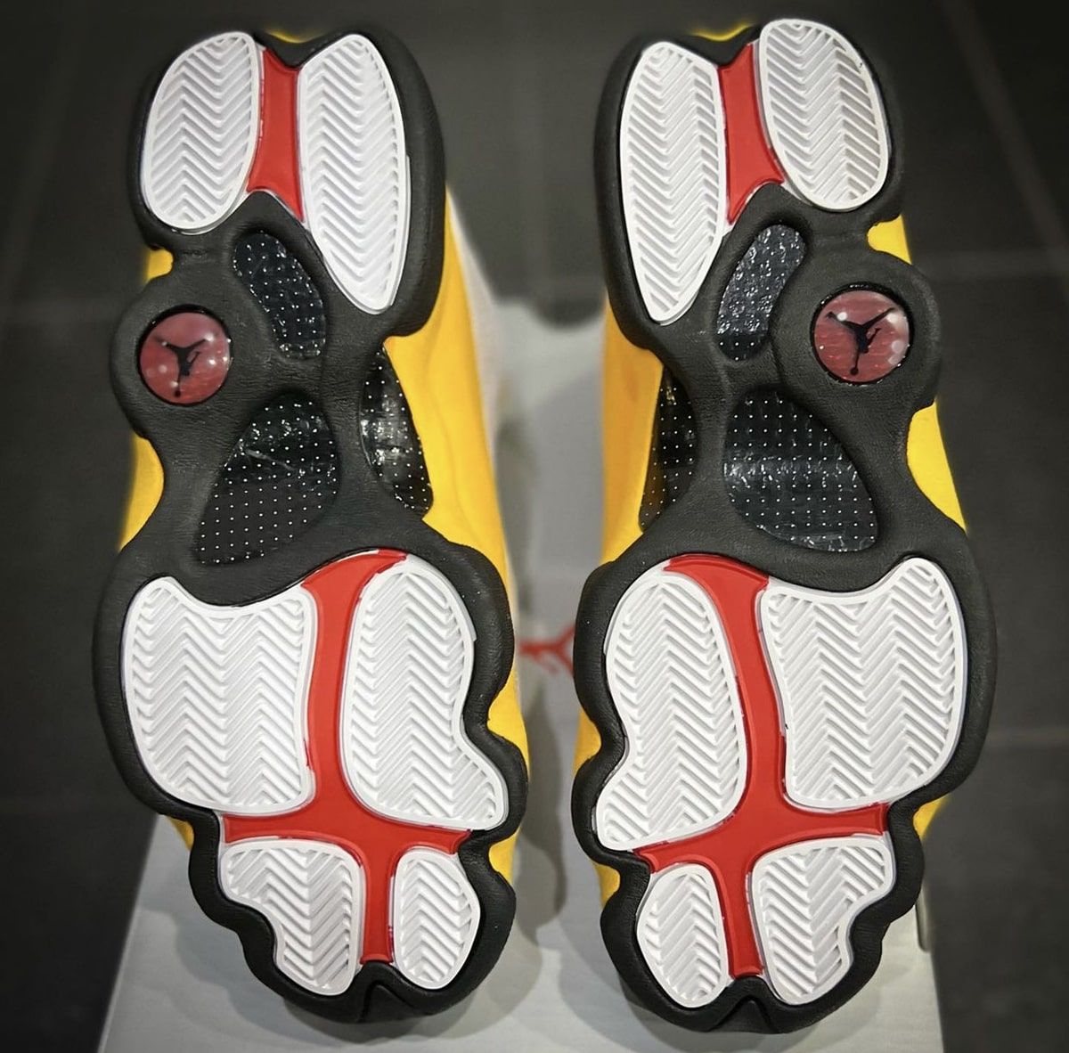 Nike Air Jordan 13 Retro GS Del Sol Yellow White Black DA8019-061 5Y  Women's 6.5