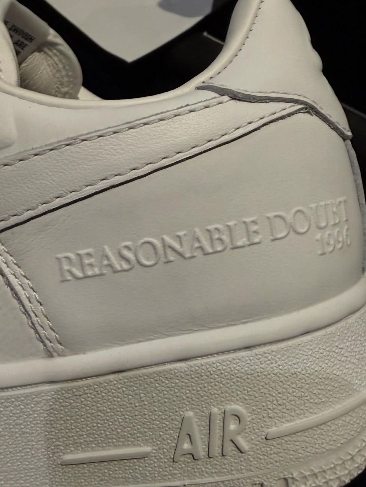 Nike Air Force 1 Reasonable Doubt widok całości