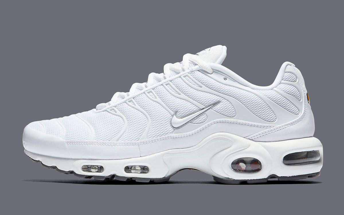 Junior white clearance tns