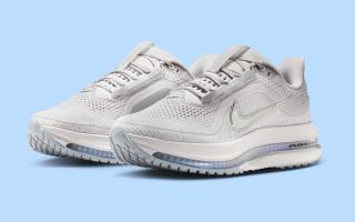 Nike Pegasus Premium Shines with “Metallic Silver Swoosh” for Fall