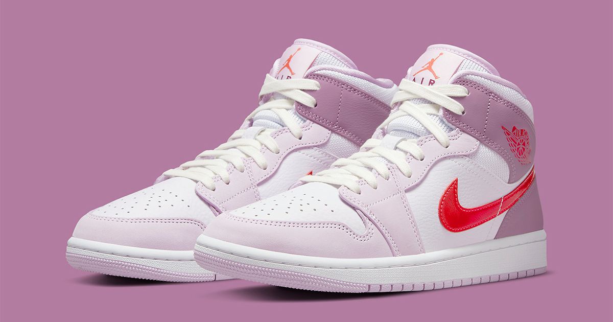 Official Images // Air Jordan 1 Mid “Valentine’s Day” | House of Heat°
